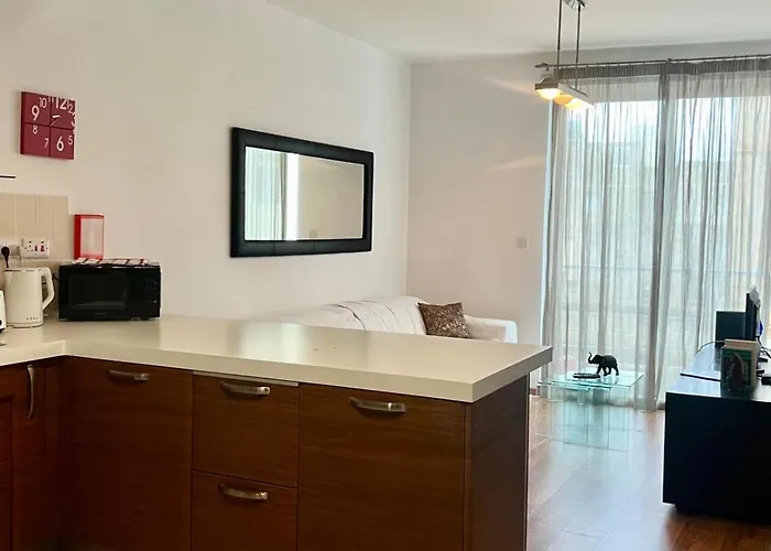 St Julian's 3 Bedroom - 10 Mins From The Sea St. Julian's